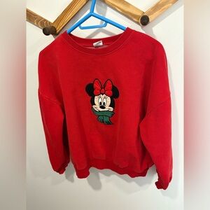 ⭐️ NWOT- Red Minnie Mouse with scarf Sweatshirt- L